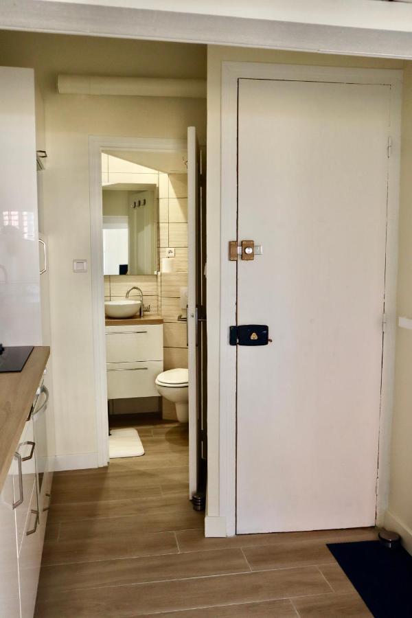 Lovely Split Appartment In The Heart Of The Old-Town ニース エクステリア 写真